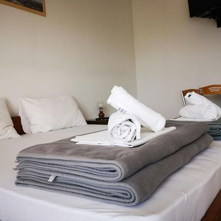 Apartments Plazibat Skrip Екстер'єр фото