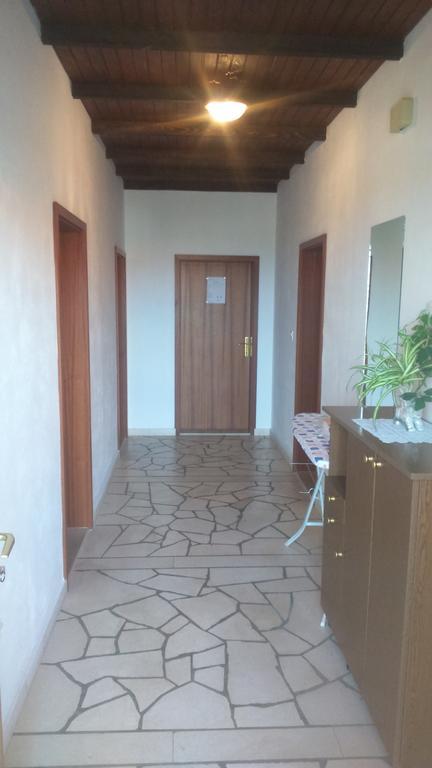 Apartments Plazibat Skrip Екстер'єр фото