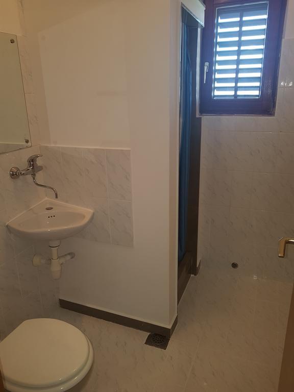 Apartments Plazibat Skrip Екстер'єр фото